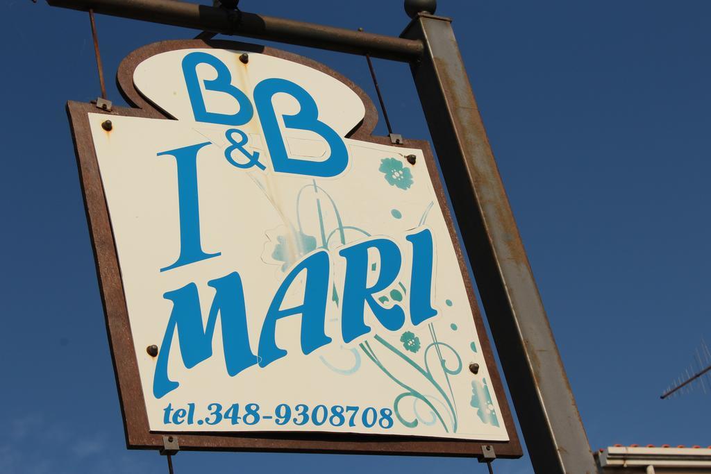 B&B I Mari Torpè Exteriér fotografie